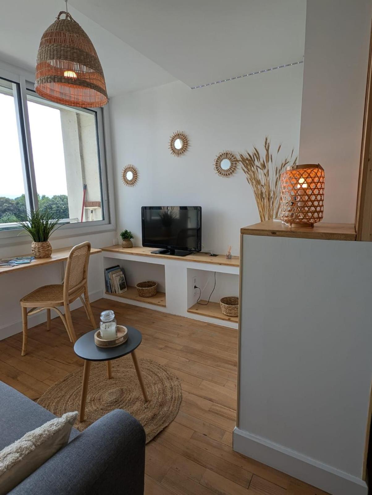 Studio De Charme Cosy Centre-Ville ตาร์บ ภายนอก รูปภาพ