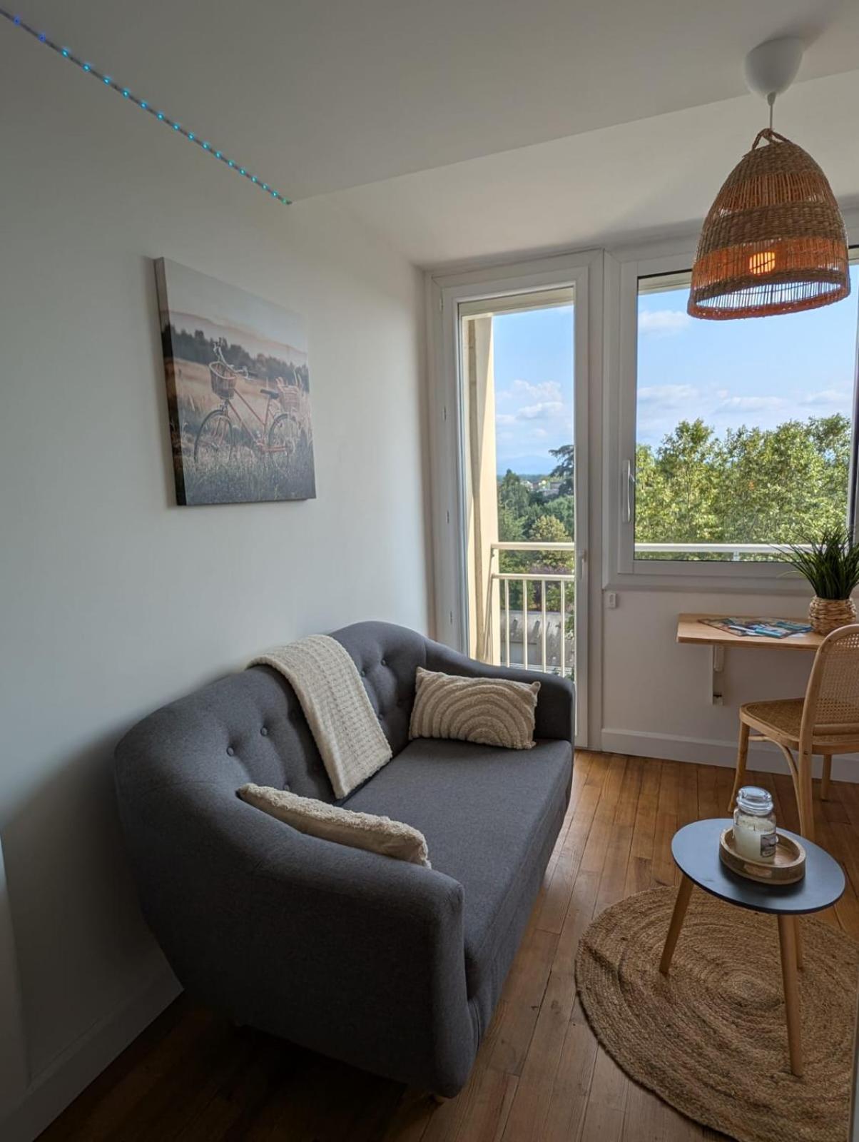 Studio De Charme Cosy Centre-Ville ตาร์บ ภายนอก รูปภาพ