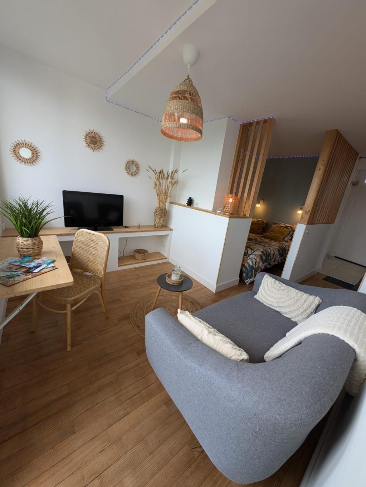 Studio De Charme Cosy Centre-Ville ตาร์บ ภายนอก รูปภาพ